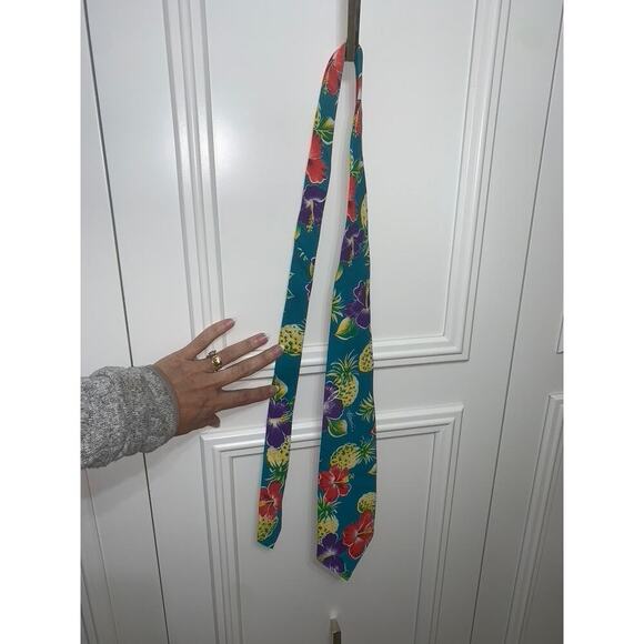 Scorpio Men's Hawaiian Floral Print Tie Multicolor Tropical Theme - Picture 5 of 6